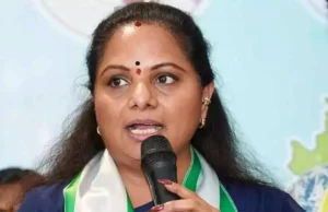 ఆంధ్ర ప్రజలతో విభేదాలు లేవు.. రాజకీయ నాయకులతోనే పంచాయితీ: కవిత