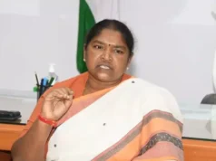 ఆధునిక వ్యవసాయ పద్ధతులతో అధిక ఆదాయం సాధించాలి: మంత్రి సీతక్క