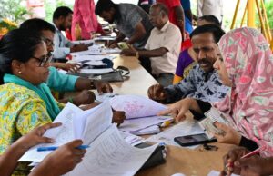 ఓటరు డిజిటలైజేషన్లో హైదరాబాద్ ఫెయిలా?.. రాష్ట్రంలో చివరి స్థానంలో సిటీ.. ‘సర్’ ప్రక్రియపై విమర్శలు
