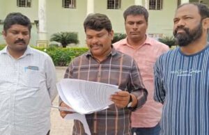 మేడ్చల్ పెద్ద చెరువులో శ్రేయస్ అక్రమ విల్లాలపై చర్యలు తీసుకోండి : ఆకుల సతీష్, నల్ల జయశంకర్ గౌడ్