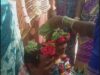 ఉపాధి హామీ పనుల్లో వృద్ధ దంపతుల పెళ్లి సందడి