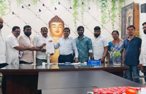 విద్యుత్ సమస్యల పరిష్కారానికి వినతిపత్రం అందజేత