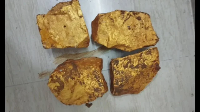 coated-stones-with-gold-color