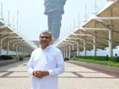 సర్దార్ పటేల్కు కేంద్రమంత్రి అశ్విని వైష్ణవ్ నివాళి