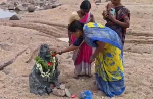 గోదావరి ఇసుకలో వెలుగుచూసిన పురాతన లక్ష్మీ నరసింహస్వామి విగ్రహం.. ధర్మపురిలో భక్తుల రద్దీ